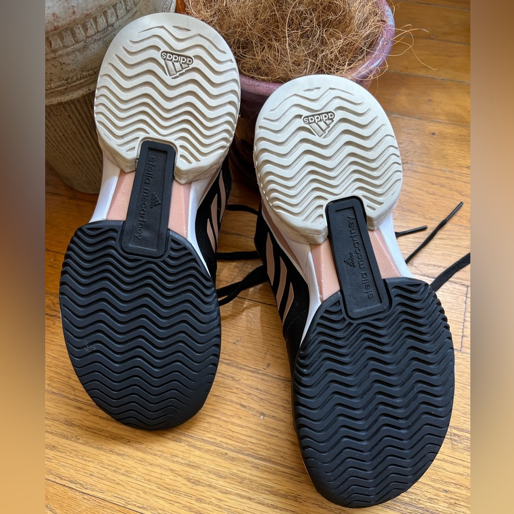 Adidas Tennis Shoes - Picture 3 of 5